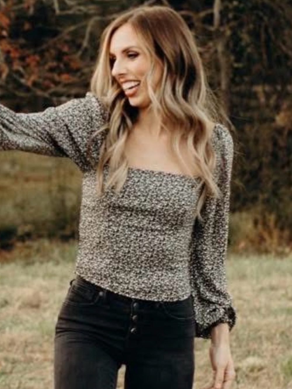 Abercrombie & Fitch Black Floral Square-Neck Puff Sleeve Crop Top